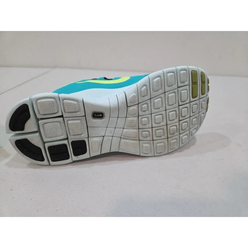 Nike Free 5.0 Women's Size 7 Running Shoes Teal Multicolor